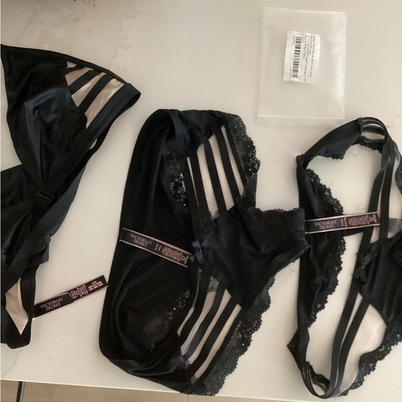 Victoria’s Secret 3 piece Set,  NWOT - Picture 13 of 16